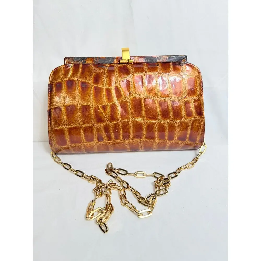 Vintage Ashneil Genuine Alligator Crocodile Clutch Purse Gold Alligator Clasp